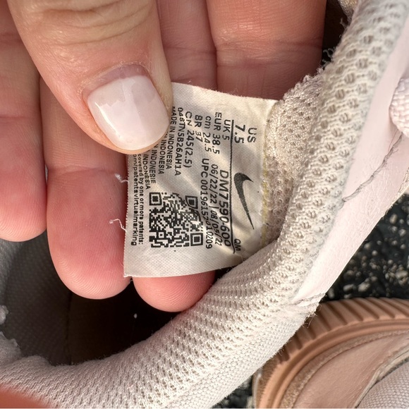 Nike Pink and White Court Legacy Sneakers - Picture 5 of 5